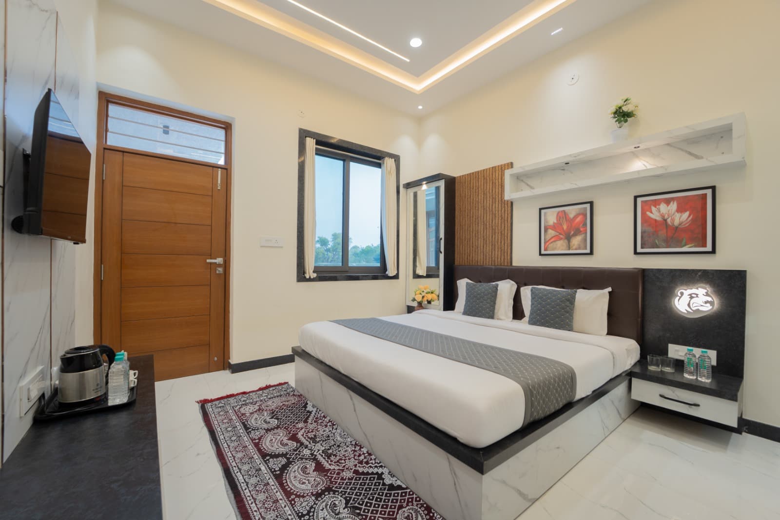 (5) Sunset Serenity Suite